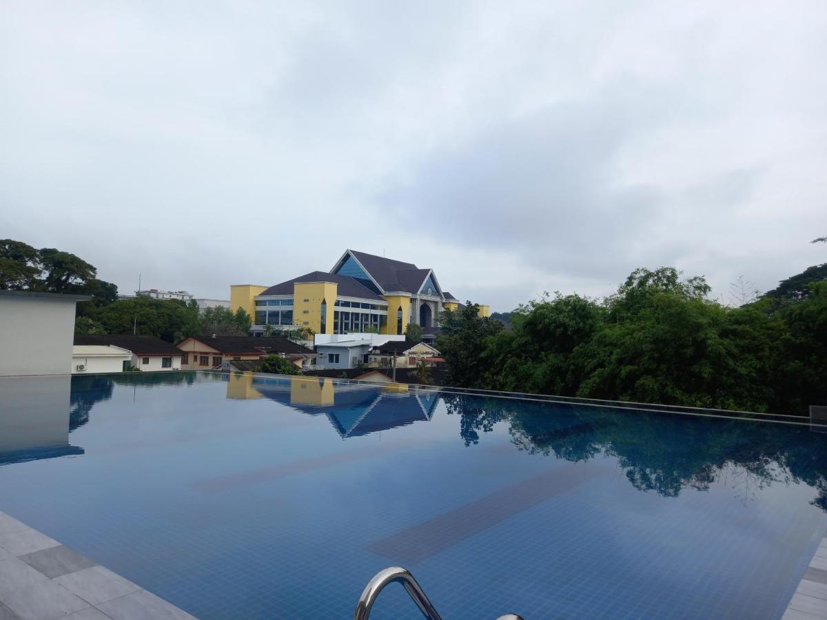 K. Riverfront Apartment Ipoh Dış mekan fotoğraf