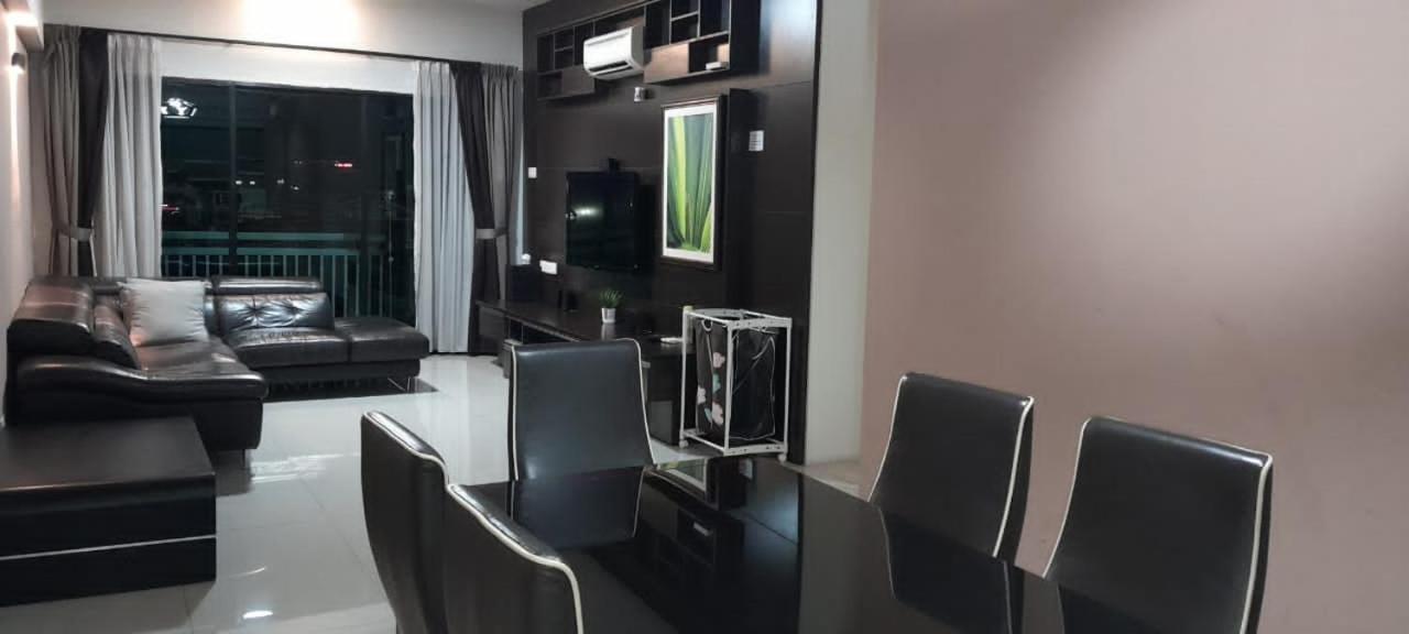 K. Riverfront Apartment Ipoh Dış mekan fotoğraf