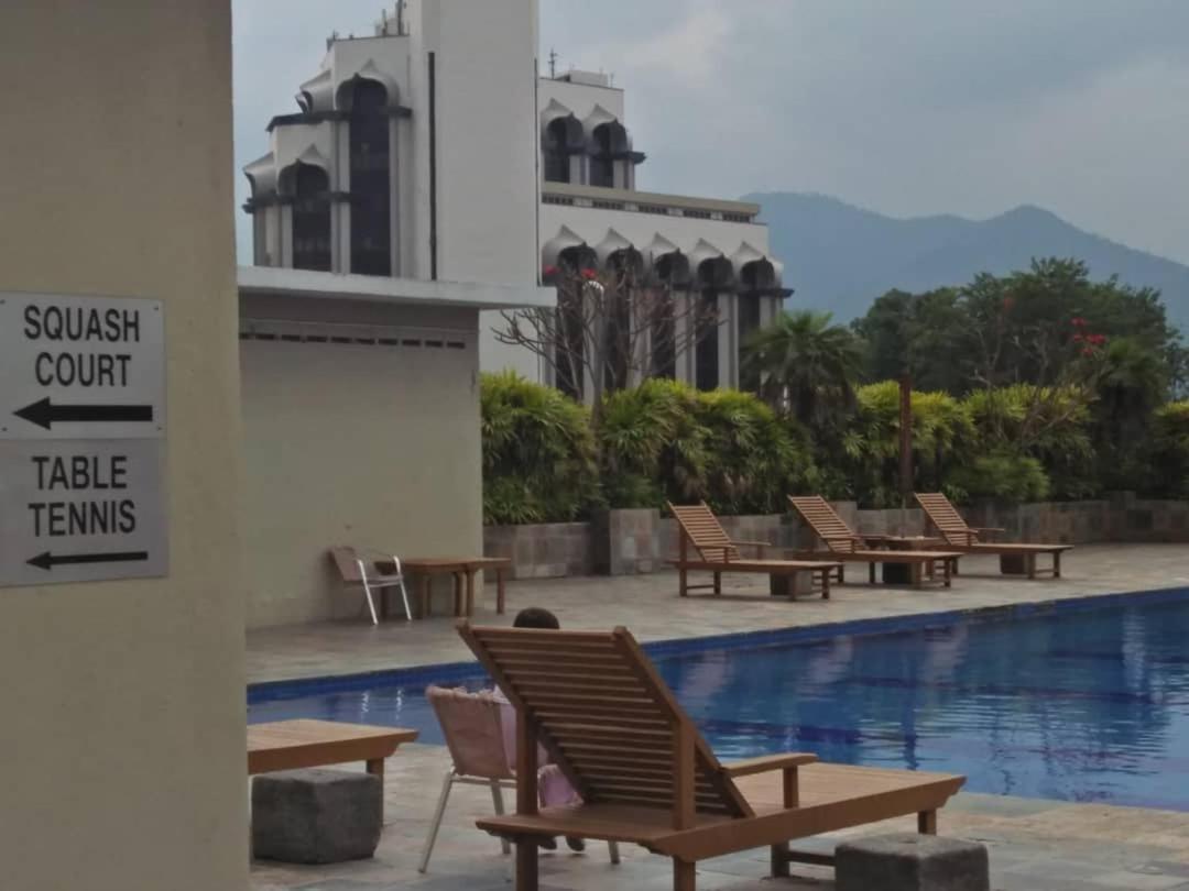 K. Riverfront Apartment Ipoh Dış mekan fotoğraf